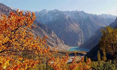 Climbers on Hunza Autumn Tour
